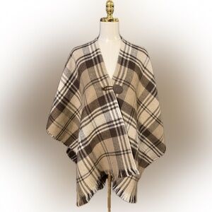 ❤️Vince Camuto Brown/Cream Plaid Poncho NWT